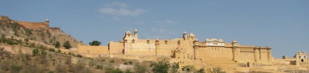 Longhaul holidays from Escape Worldwide - visit Jaipur's Amber Fort on the Taj Tour