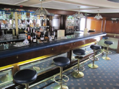 The bar on the RA 2