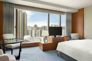 Holidays to the Kerry Hotel Hong Kong