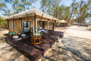 Holidays to the Karma Reef, Gili Meno