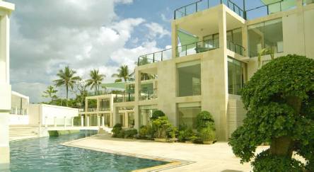 Holidays to the FuramaXclusive Ocean Beach Seminyak, Bali