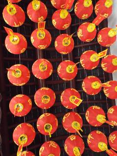 Holidays to Shanghai China - Tempel lanterns, Shanghai