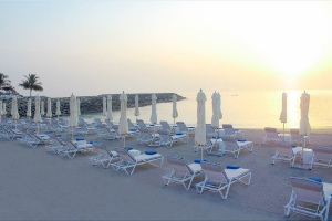 Holidays to the Fairmont Fujairah Beach Resort