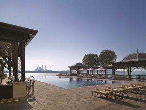 Holidays to the Shangri-La Hotel Qaryat Al Beri, Abu Dhabi