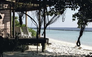 Holidays to the Komandoo Maldives Island Resort Holidays to the Komandoo Maldives Island Resort