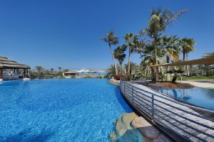 Holidays to the Le Meridien Mina Seyahi, Dubai