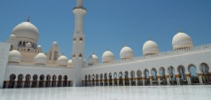 Abu Dhabi, Bangkok & Phuket multicentre holiday 