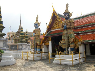 Abu Dhabi, Bangkok & Phuket multicentre holiday 