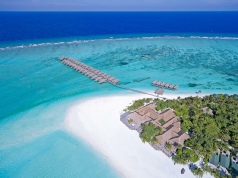 Holidays to the Meeru Island Resort, Maldives