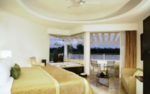 Holidays to the Moon Palace Golf & Spa Resort, Mexico