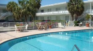 Holidays to the Collins Hotel, Miami, USA