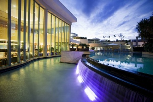 Holidays to the Mantra Legends Hotel Surfers Paradise Australia