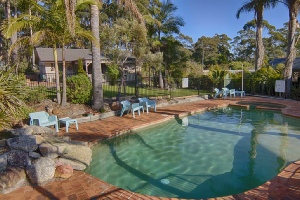 Holidays to the Best Western Fairway Motor Inn Merimbula Australia