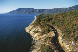 Holidays to Australia with Escape Worldwide - Captain Cook Highway QLD (copyright Tourism Port Douglas and Daintree)