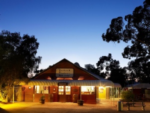 Holidays to the Voyages Outback Pioneer Ayers Rock  Australia