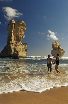 Holidays to Australia with Escape Worldwide - Great Ocean Road (copyright Tourism Australia)