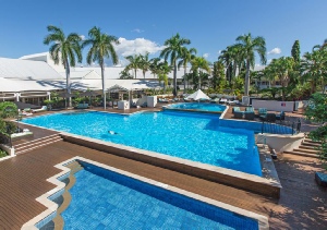 Holidays to the Shangri La The Marina Cairns Australia