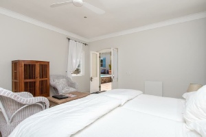 Holiday to the Auberge Burgundy, Hermanus, South Africa
