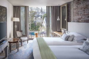 Holiday to the Oude Werf Hotel, Winelands, South Africa