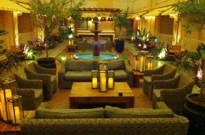 Holidays to the Hollywood Hotel, Los Angeles