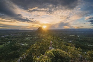 Holidays to Australia with Escape Worldwide - Glasshouse Mountains (copyright Tourism and Events Queensland / Jason Charles Hill Photography