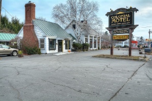 Holidays to the Colonial Motel, Brattleboro Vermont, USA