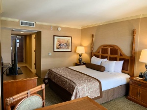 Holidays to the Outrigger Reef Waikiki Beach Resort, Hawaii