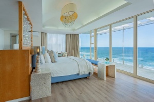 Holiday to the Views Boutique Hotel, Wilderness, South Africa