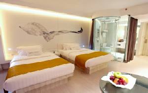 Holidays to the Centara Watergate Pavillion, Bangkok