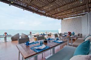 Holidays to the Royal Cliff Beach Hotel Pattaya
