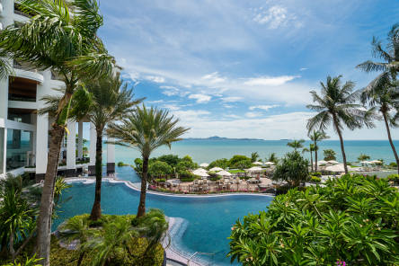 Holidays to the Royal Cliff Beach Hotel Pattaya